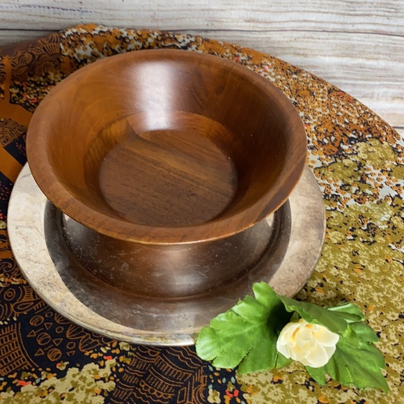 Vintage Vermillion Inc. walnut bowl - Picture 4 of 8